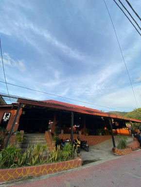 INTAN CHALEt